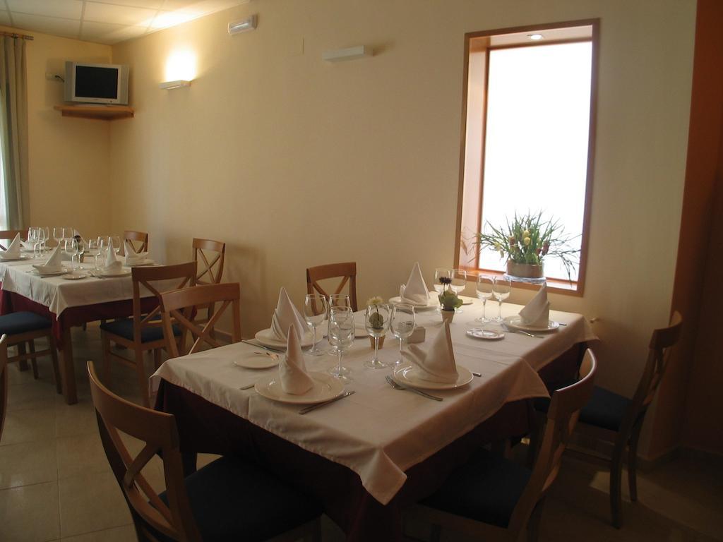 Hostal Ciudad De Caparra Carcaboso Exteriér fotografie